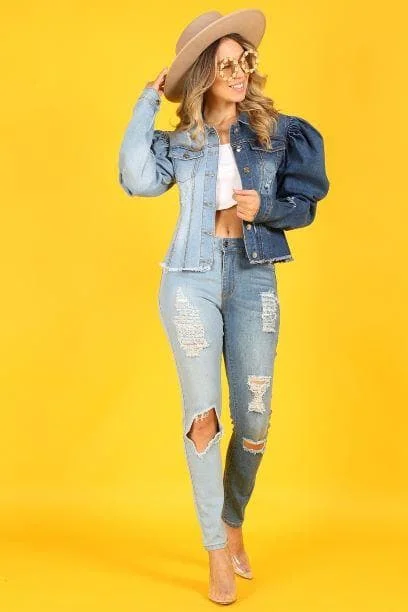 The Anicoletta’s Denim Jacket with Puff Sleeves and Pockets